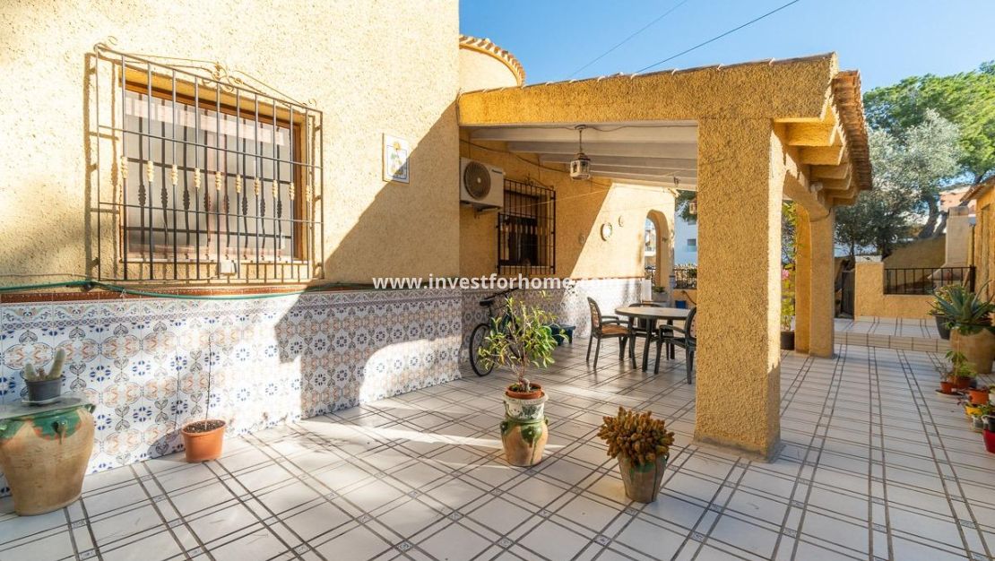 Reventa - Chalet - Orihuela Costa - Villamartín