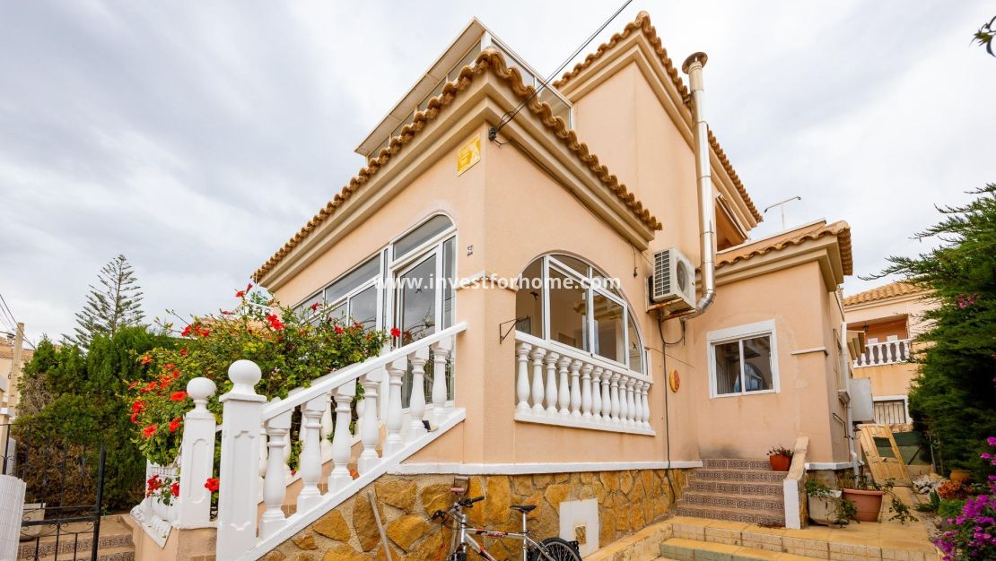 Reventa - Chalet - Orihuela Costa - Villamartín