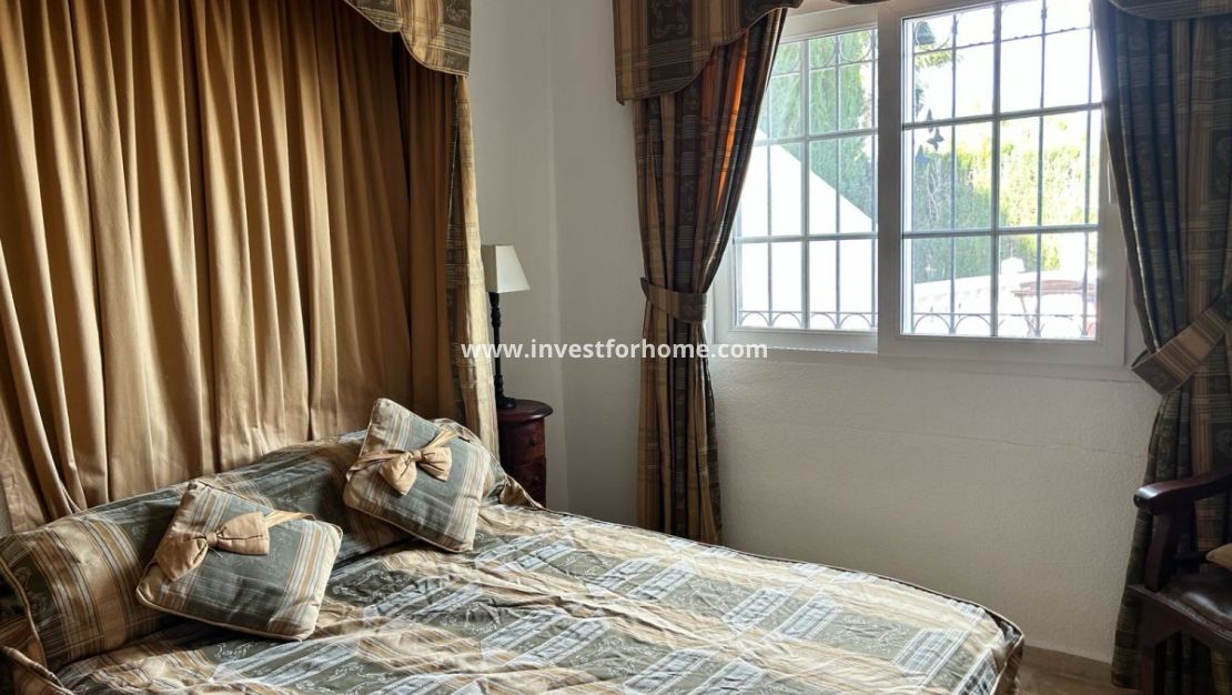 Reventa - Chalet - Orihuela Costa - Villamartin