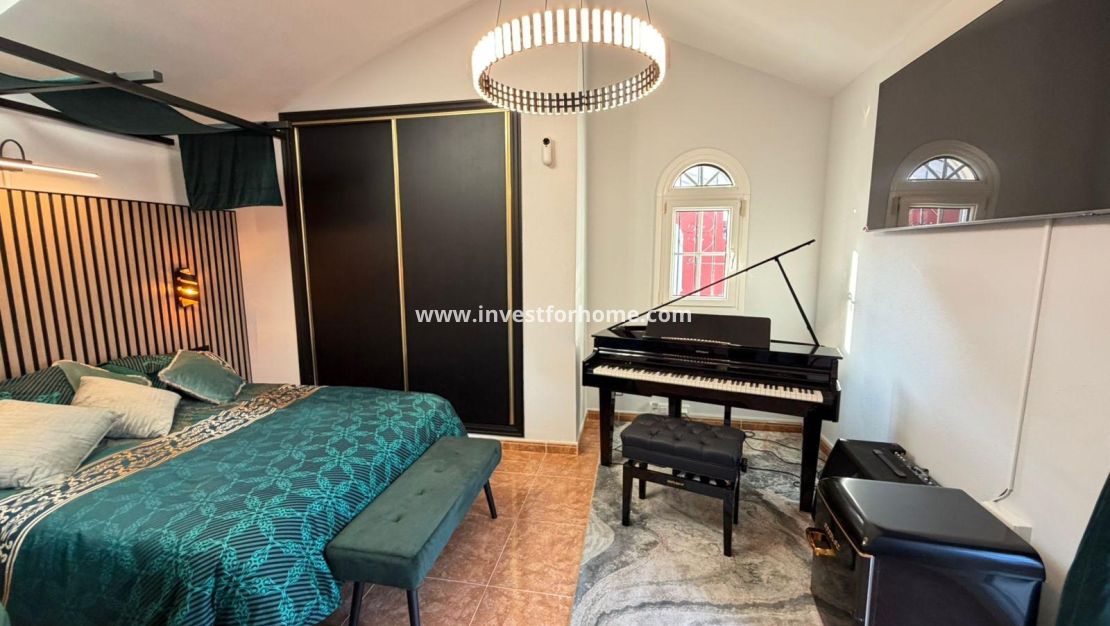 Reventa - Chalet - Orihuela Costa - Villamartín