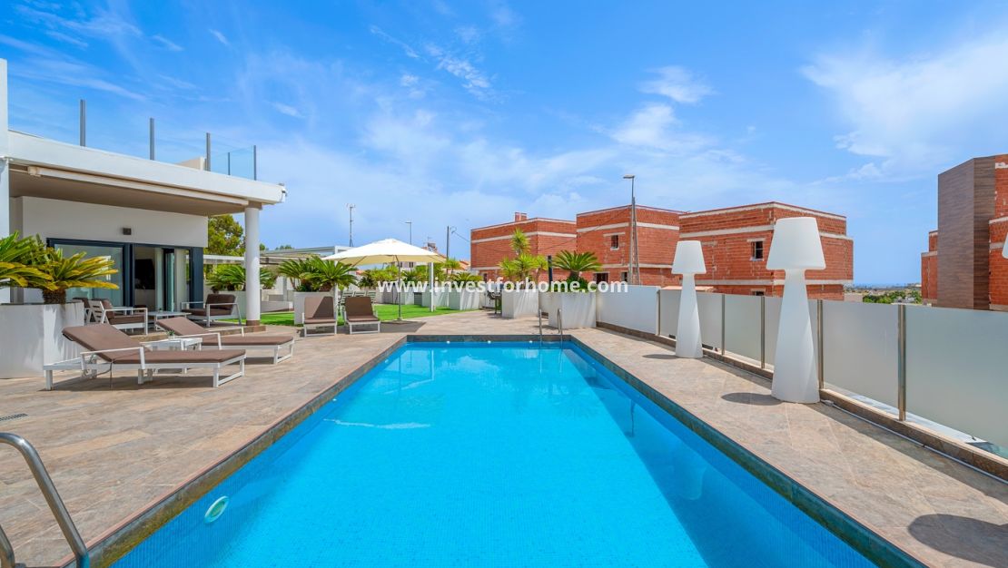 Reventa - Chalet - Orihuela Costa - Villamartín