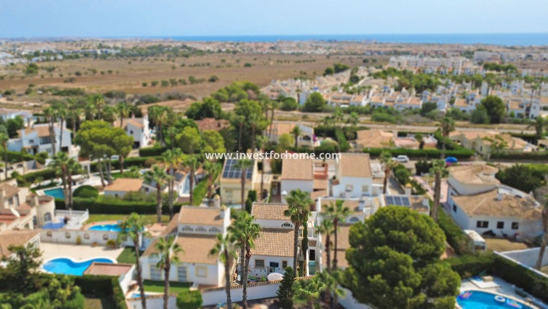 Reventa - Chalet - Orihuela Costa - Villamartín