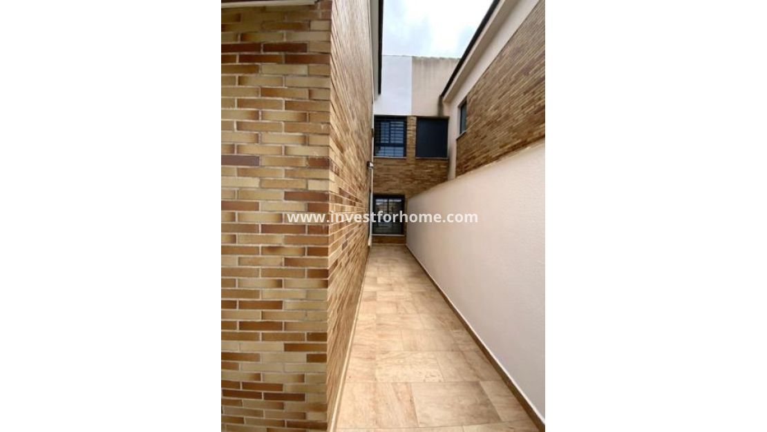 Reventa - Chalet - Roldan - Inland