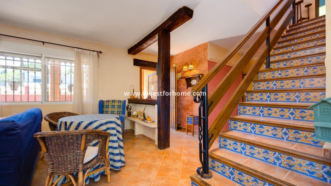 Reventa - Chalet - San Miguel de Salinas