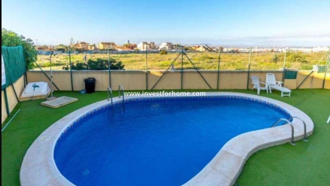 Reventa - Chalet - Torrevieja - aguas nuevas