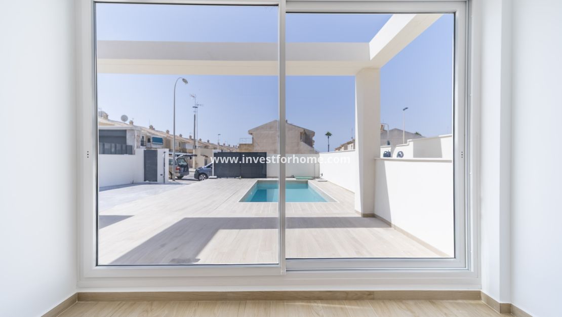 Reventa - Chalet - Torrevieja - aguas nuevas