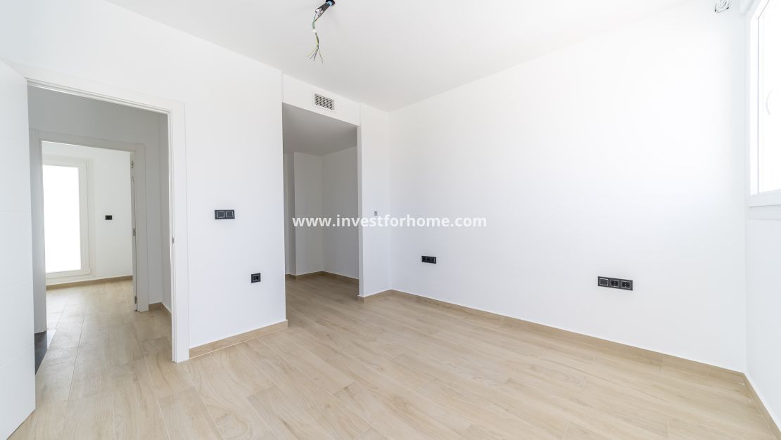 Reventa - Chalet - Torrevieja - aguas nuevas