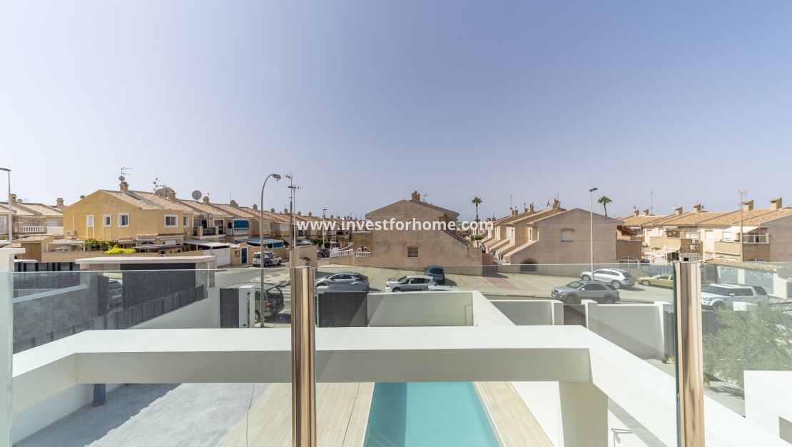 Reventa - Chalet - Torrevieja - aguas nuevas