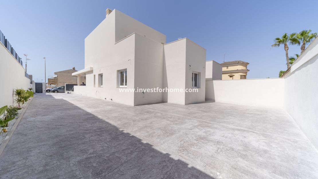 Reventa - Chalet - Torrevieja - aguas nuevas