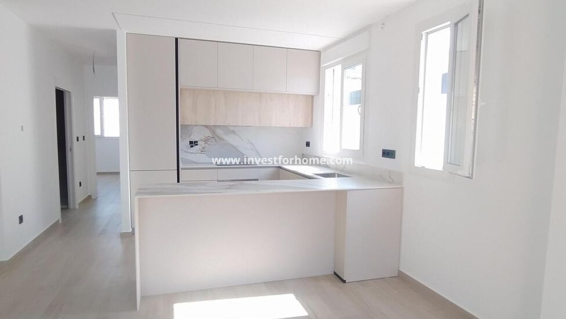 Reventa - Chalet - Torrevieja - aguas nuevas