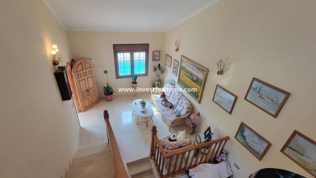 Reventa - Chalet - Torrevieja - aguas nuevas