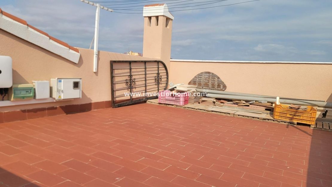 Reventa - Chalet - Torrevieja - aguas nuevas