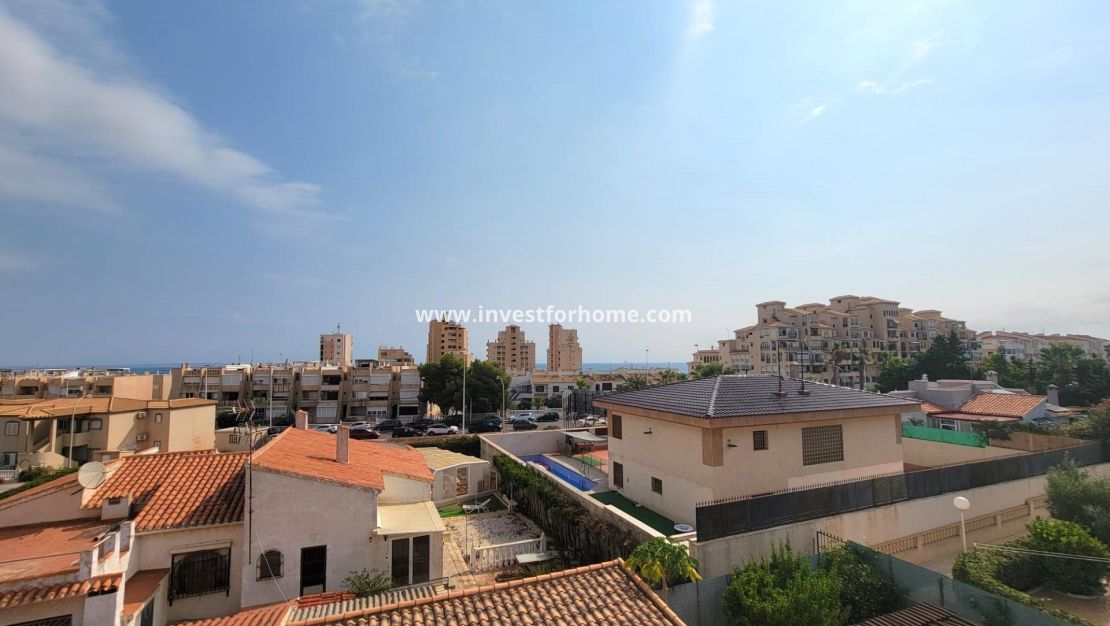 Reventa - Chalet - Torrevieja - aguas nuevas