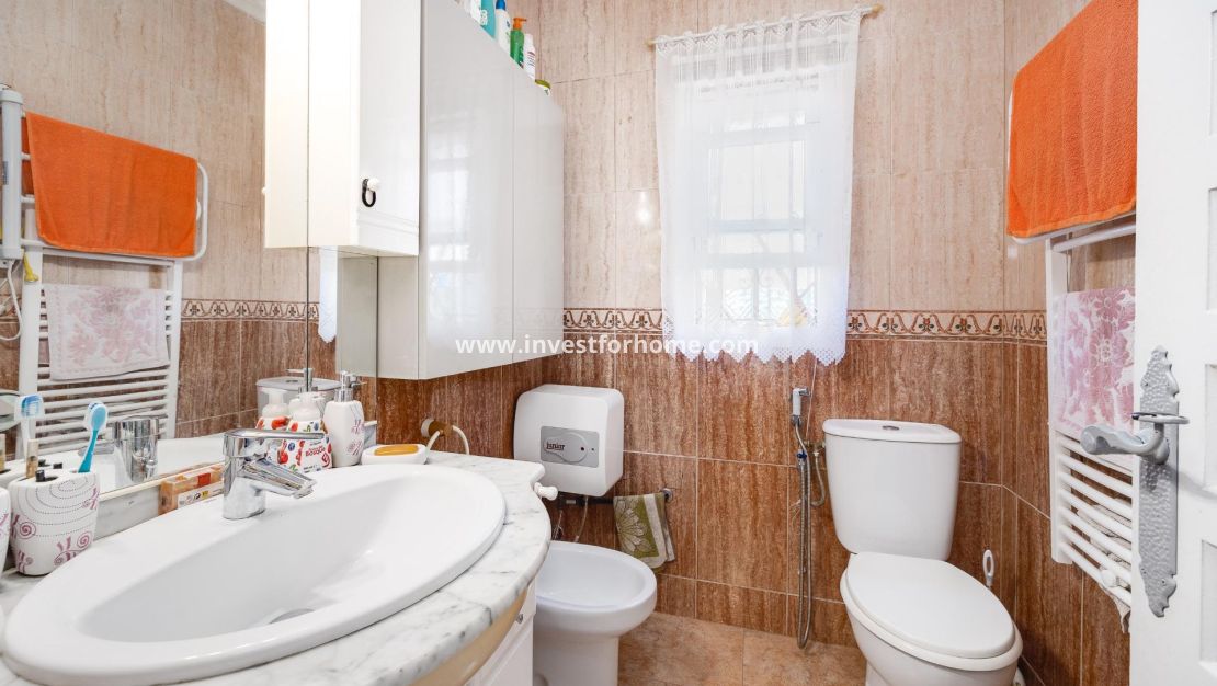 Reventa - Chalet - Torrevieja - aguas nuevas