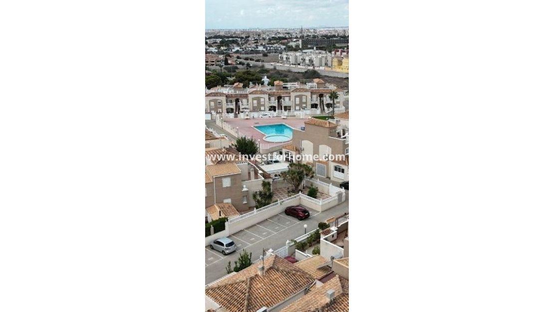 Reventa - Chalet - Torrevieja - aguas nuevas