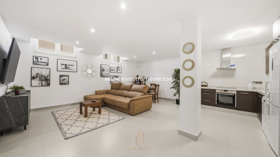 Reventa - Chalet - Torrevieja - aguas nuevas