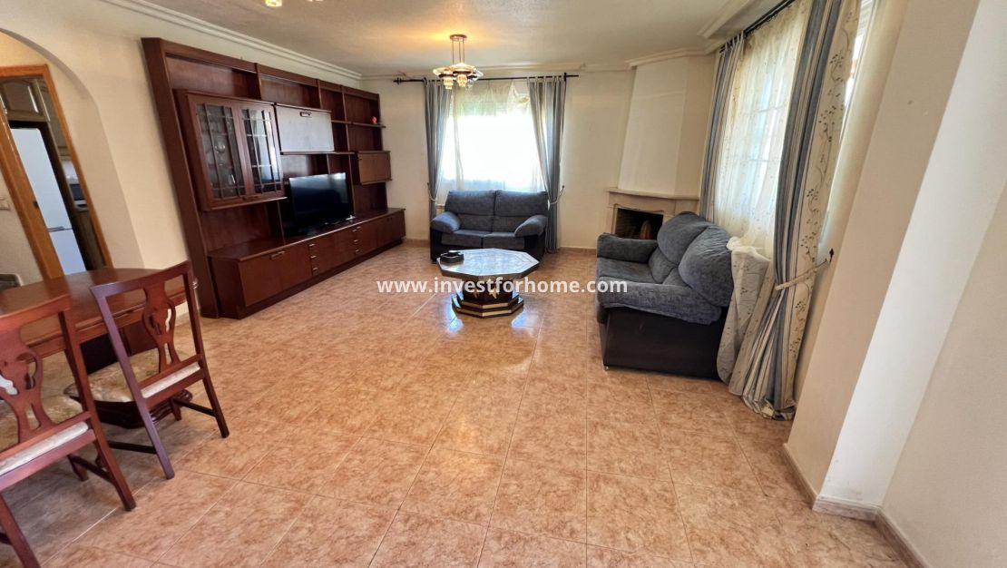 Reventa - Chalet - Torrevieja - aguas nuevas