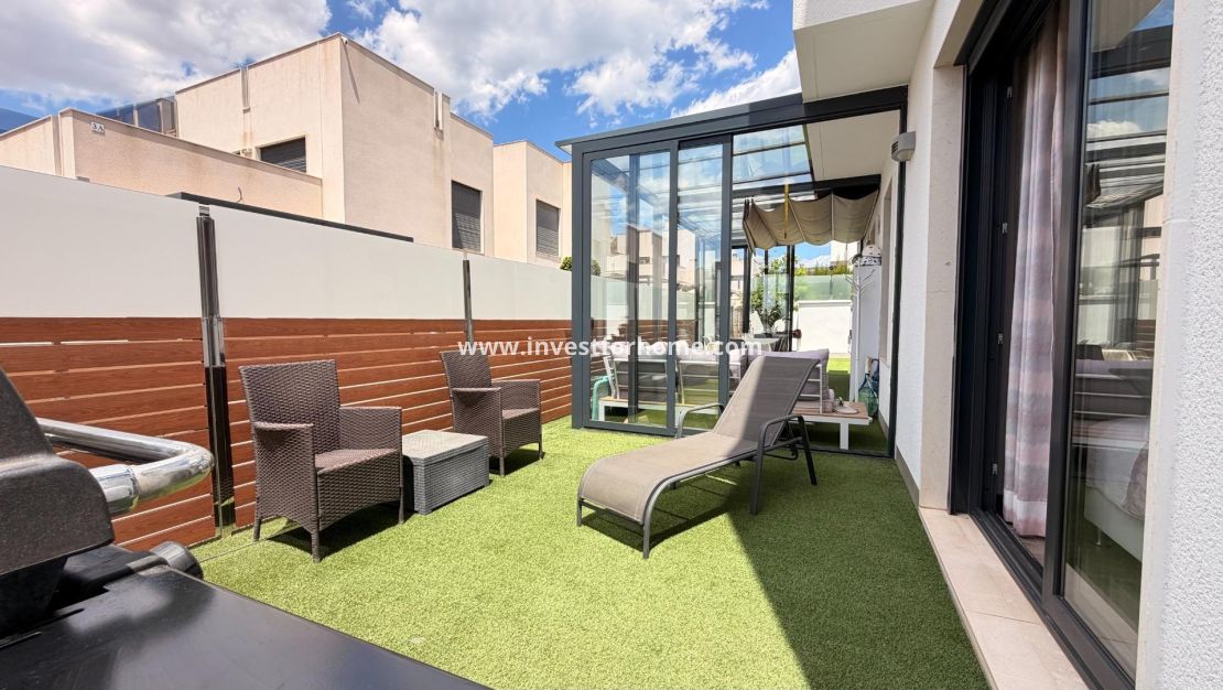 Reventa - Chalet - Torrevieja - aguas nuevas