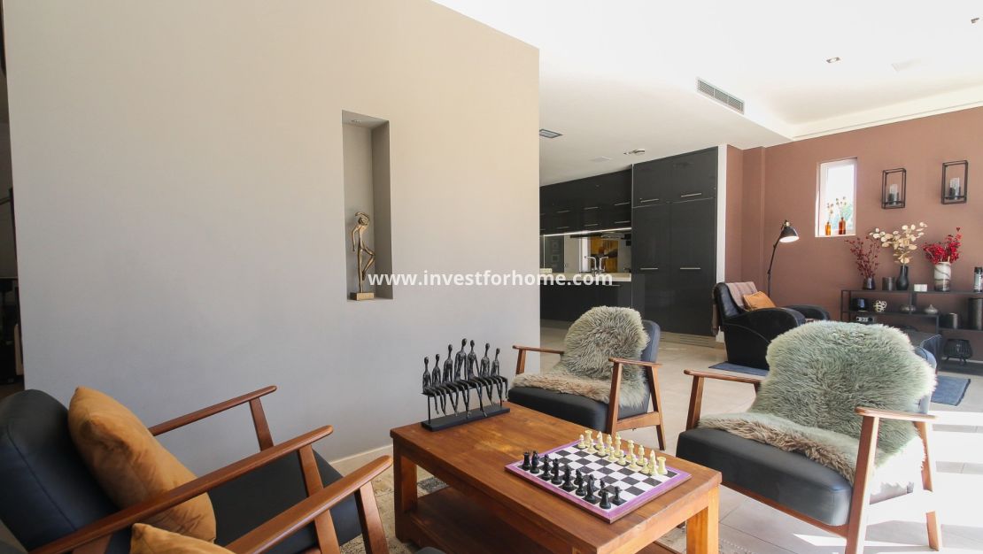 Reventa - Chalet - Torrevieja - Aguas Nuevas