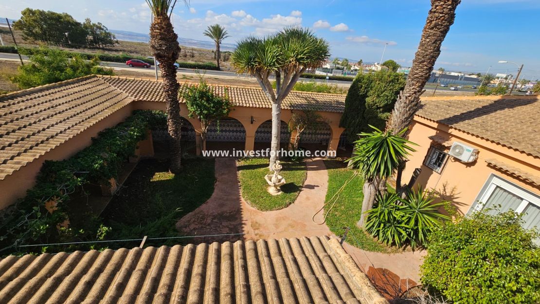 Reventa - Chalet - Torrevieja - La Siesta-El Chaparral