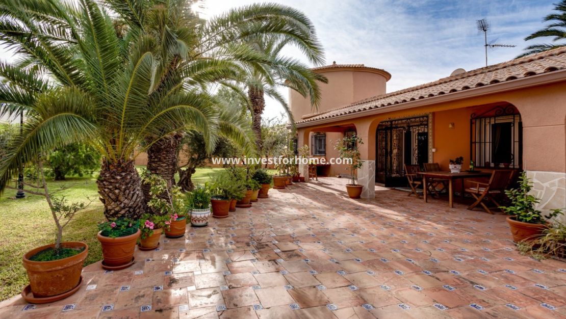 Reventa - Chalet - Torrevieja - La Siesta-El Chaparral