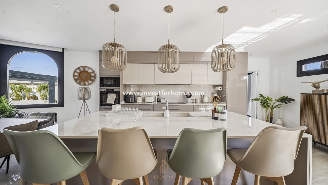 Reventa - Chalet - Torrevieja - La Siesta-El Chaparral