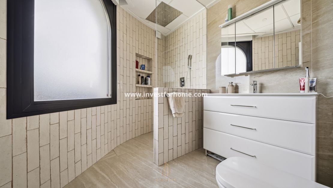 Reventa - Chalet - Torrevieja - La Siesta-El Chaparral