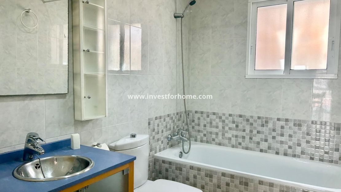 Reventa - Chalet - Torrevieja - La Siesta-El Chaparral
