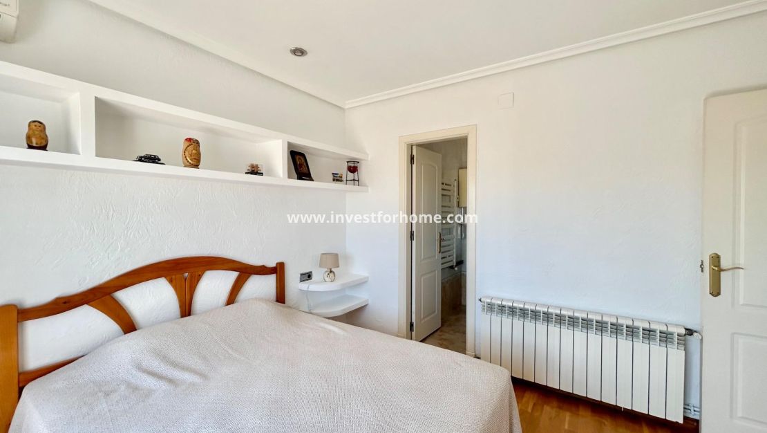 Reventa - Chalet - Torrevieja - La Siesta-El Chaparral
