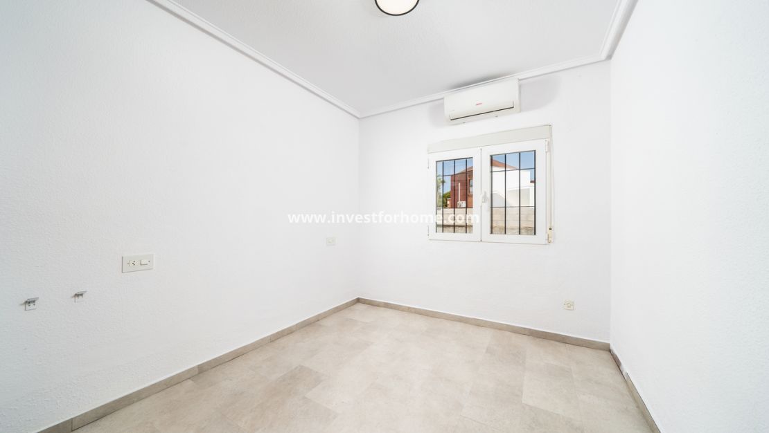 Reventa - Chalet - Torrevieja - Los Balcones
