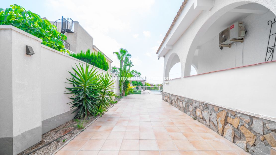 Reventa - Chalet - Torrevieja - Los Balcones