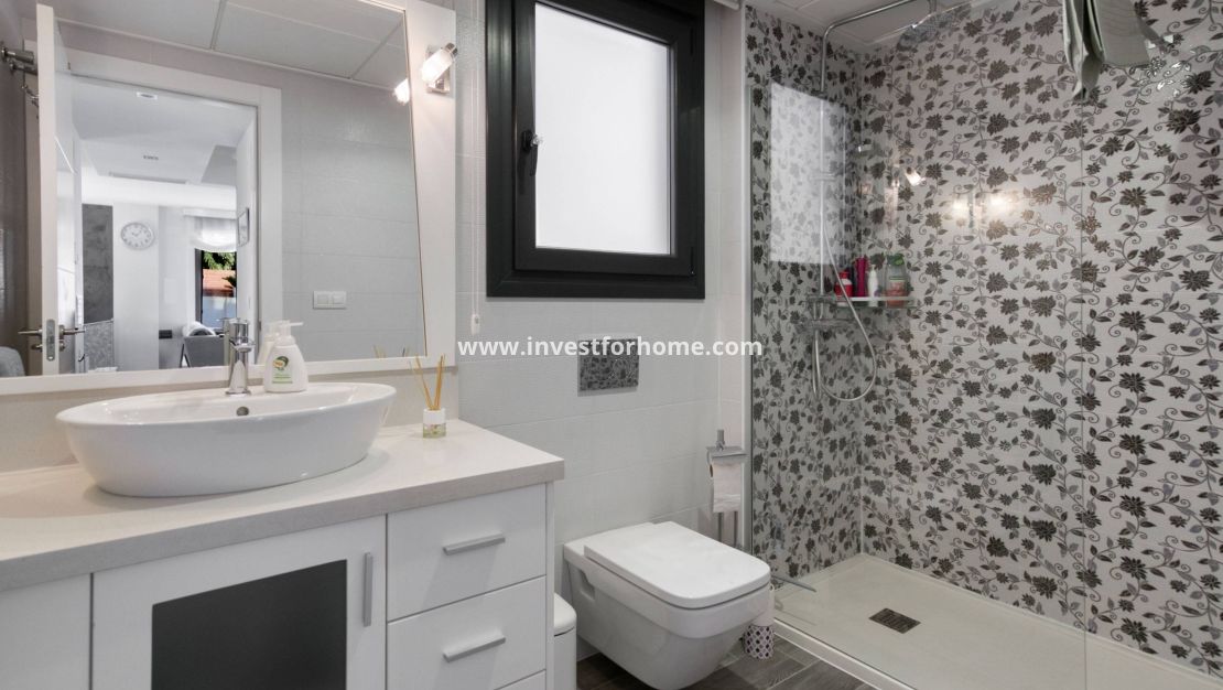 Reventa - Chalet - Torrevieja - Nueva Torrevieja - Aguas Nuevas