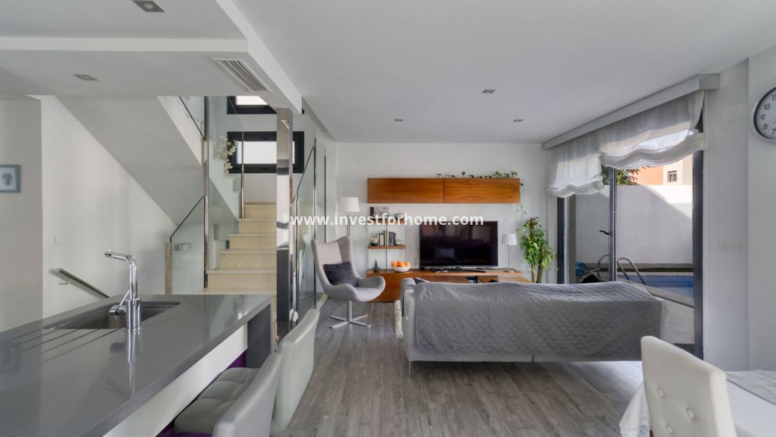 Reventa - Chalet - Torrevieja - Nueva Torrevieja - Aguas Nuevas