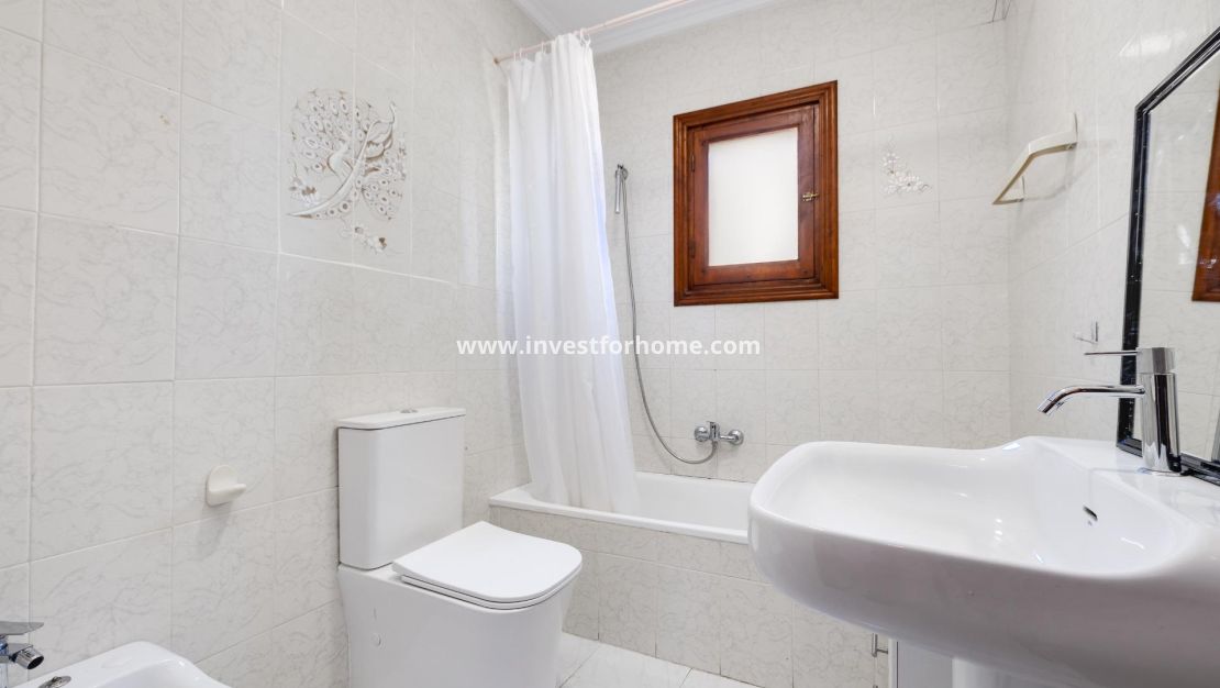 Reventa - Chalet - Torrevieja - Nueva Torrevieja - Aguas Nuevas