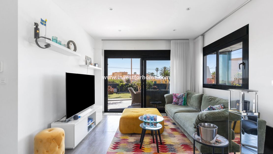 Reventa - Chalet - Torrevieja - Rosaleda