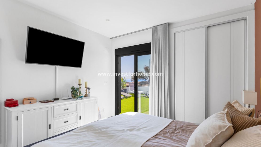 Reventa - Chalet - Torrevieja - Rosaleda