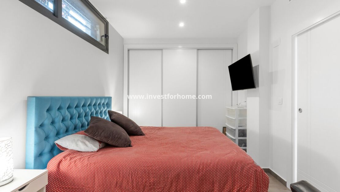 Reventa - Chalet - Torrevieja - Rosaleda