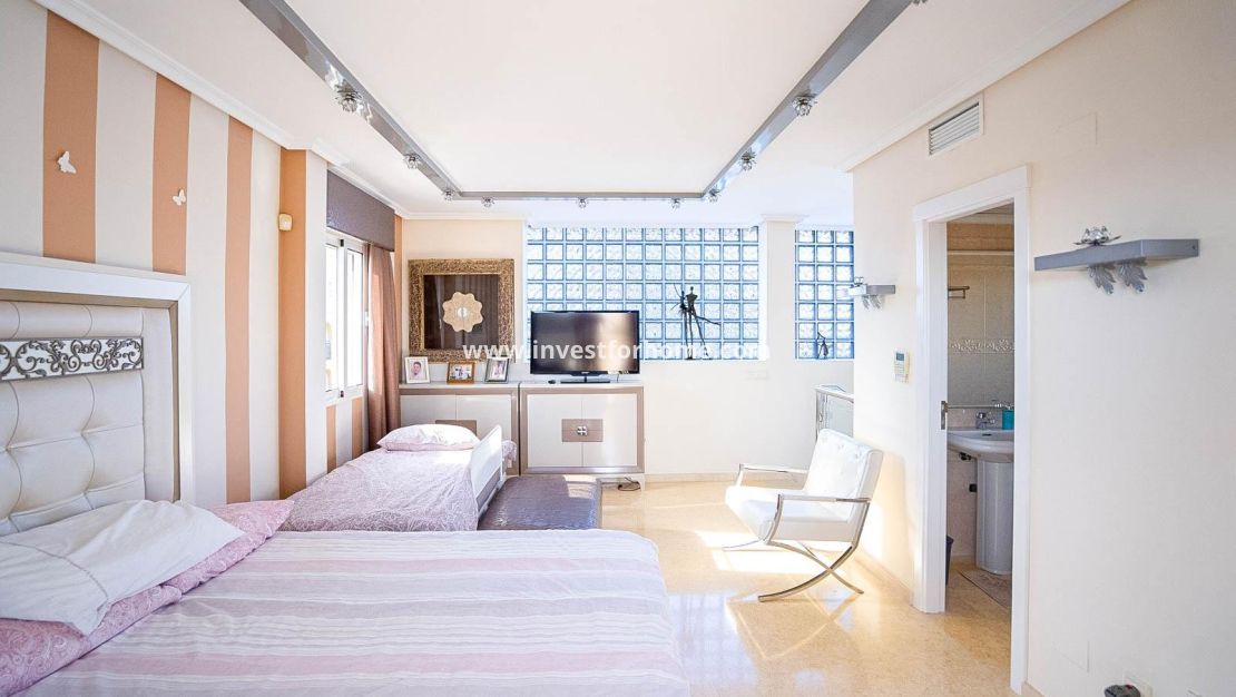 Reventa - Chalet - Torrevieja - Torrelamata - La Mata