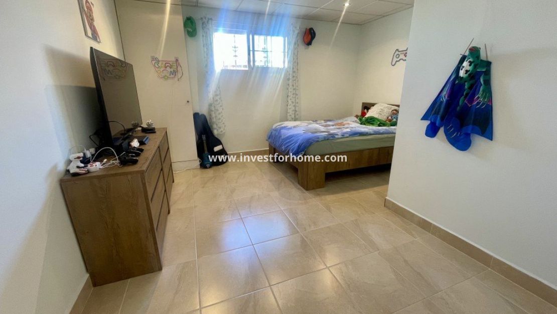 Reventa - Chalet - Urb. La Marina - Inland