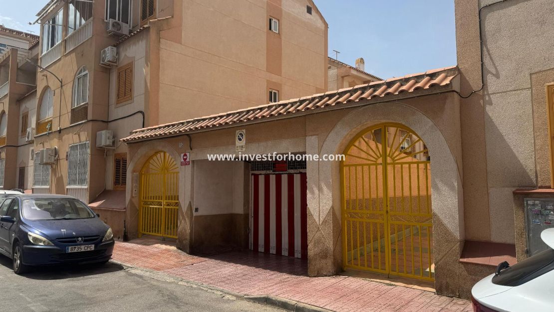 Reventa - Garaje - Torrevieja - Playa del Acequión