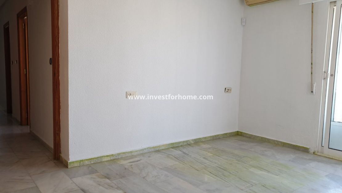 Reventa - Penthouse - Torrevieja - Centro