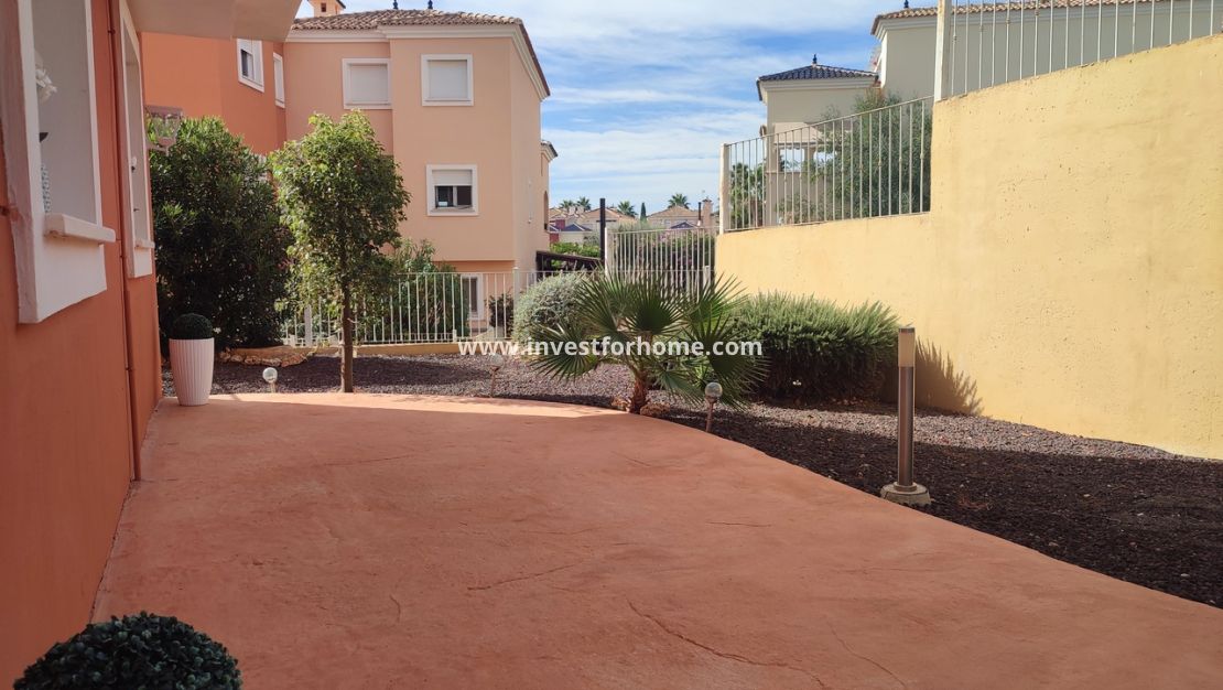 Sale - Apartment - Altaona Golf - Inland