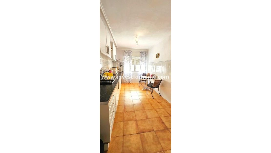 Sale - Apartment - Bigastro - Comunidad Valenciana