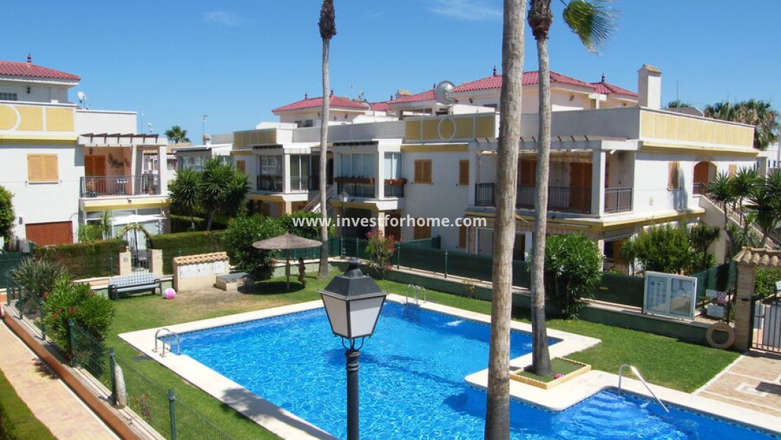 Sale - Apartment - Daya vieja - Costa Blanca