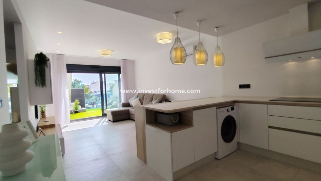 Sale - Apartment - El Raso
