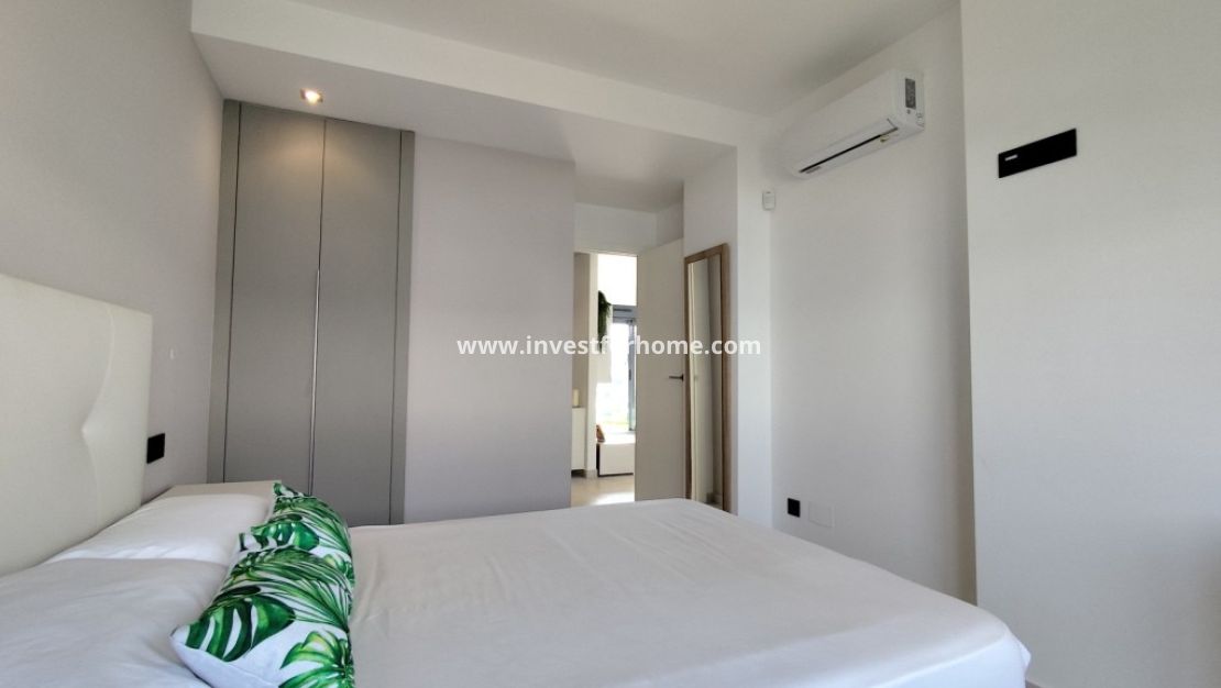 Sale - Apartment - El Raso