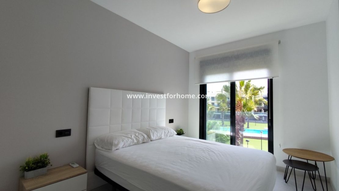 Sale - Apartment - El Raso