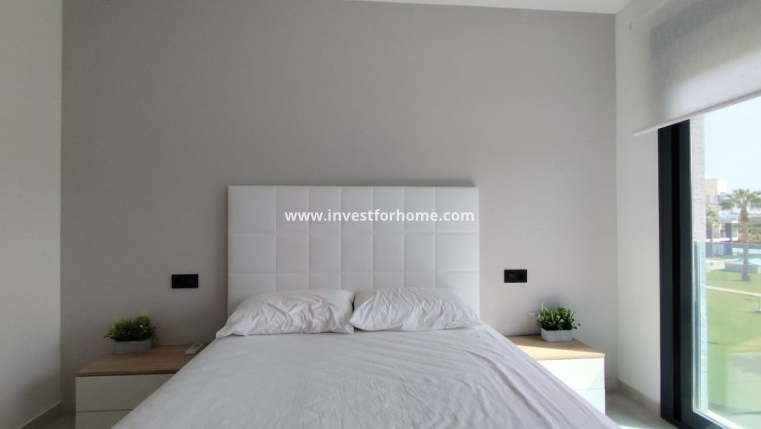 Sale - Apartment - El Raso