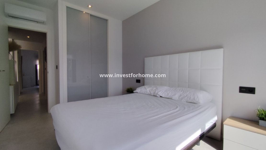Sale - Apartment - El Raso