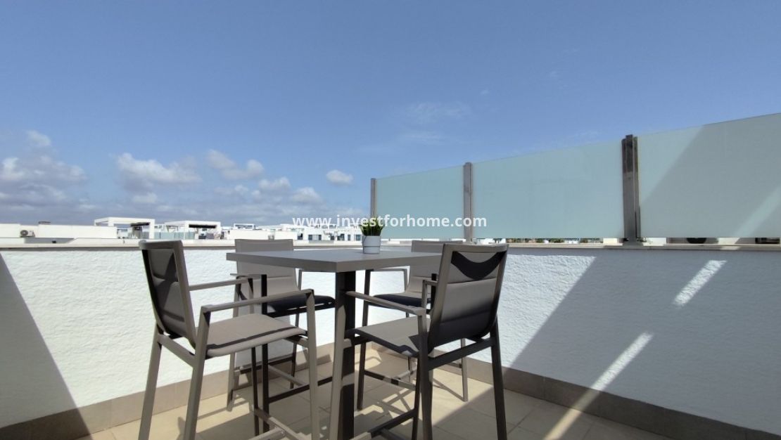 Sale - Apartment - El Raso